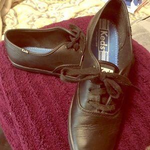 Keds black